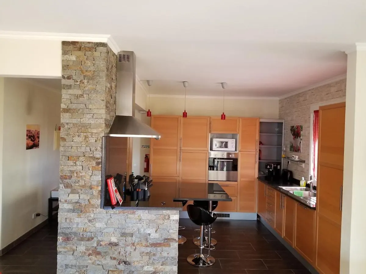 Sunny Apartment Al-Sakia, Quarteira, Vilamoura